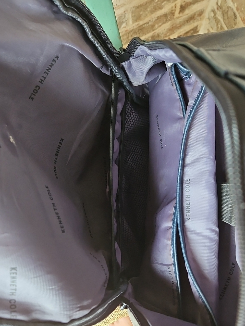 Kenneth Cole Reaction Back To School Dark Blue Unisex Charging Port Backpack - Picture 8 of 8